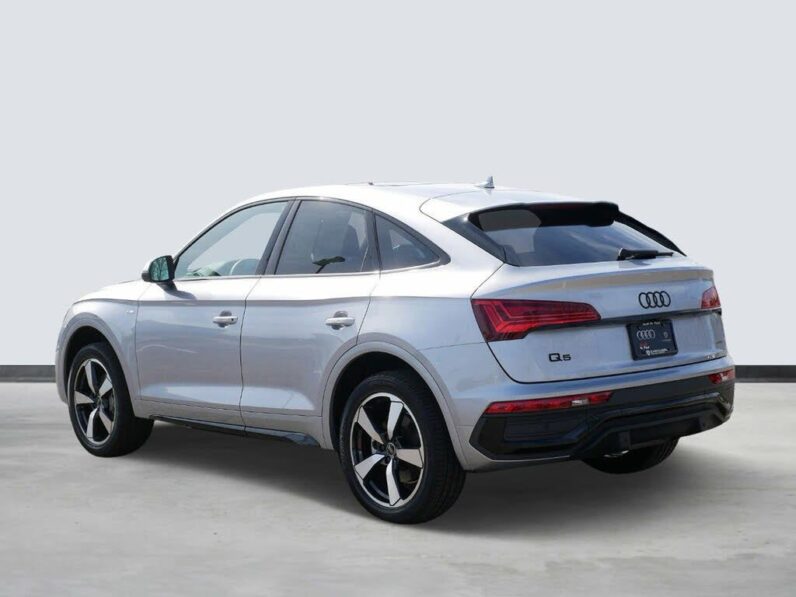 
								Audi Q5 full									