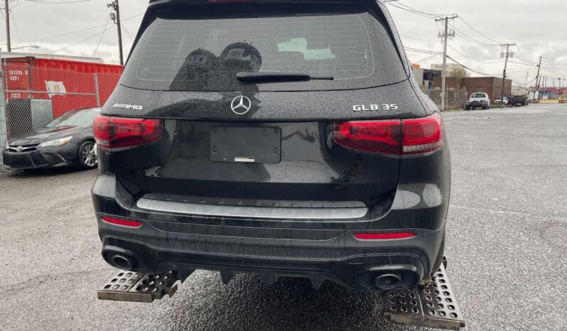 
								Mercedes Benz GLB 35 AMG full									